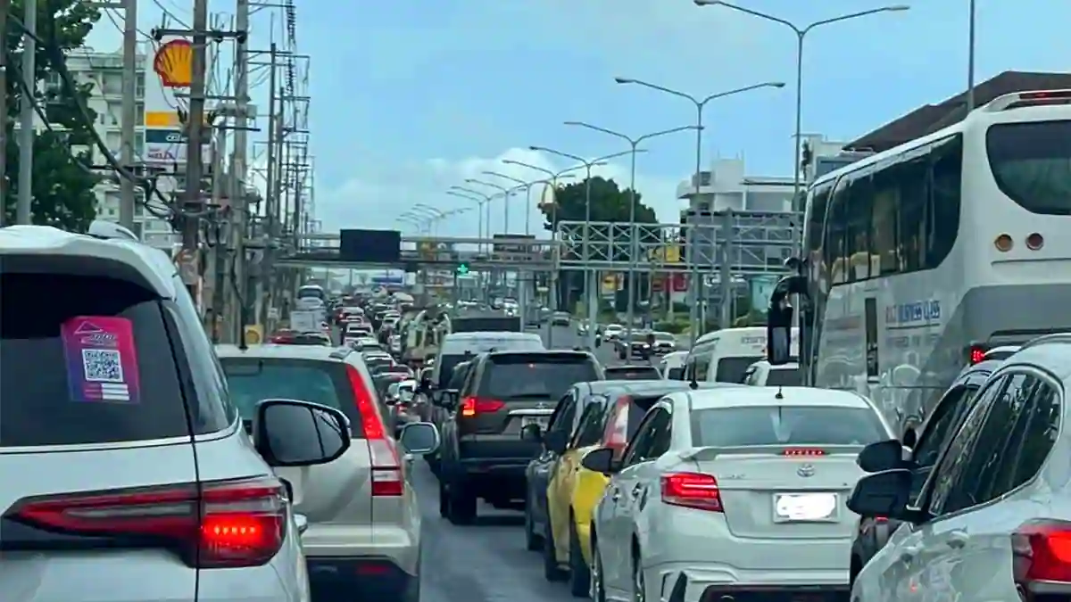 How to get from Phuket Airport (HKT) to Phi Phi Island - Rassada Pier Phuket by Private vehicle pickup to the pier, and then transit to Tonsai Pier.