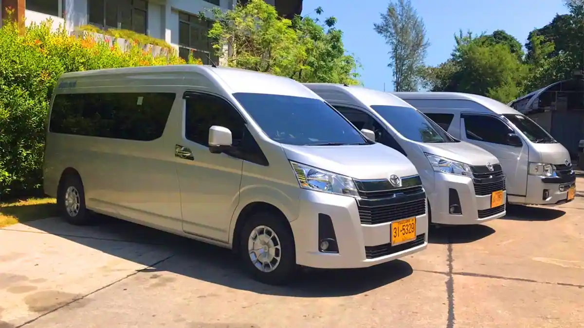 Book a flexible ticket with our private cab pickup from the airport. All connections guaranteed.